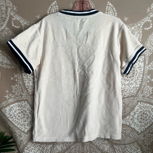 Sporty and Rich Italic Logo Embroidered V-Neck Tee - Cream/Navy - Picture 10 of 10